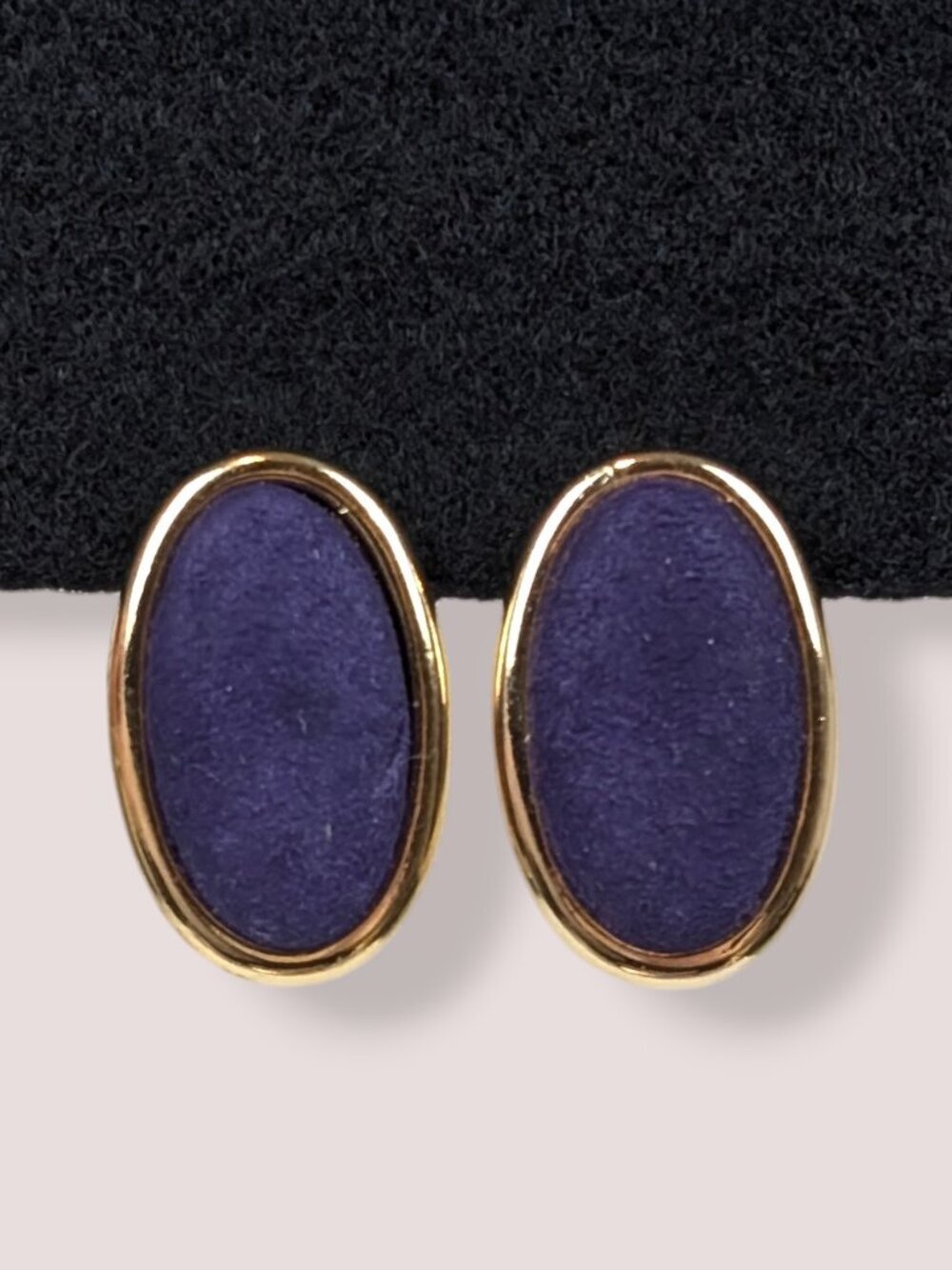 Dauplaise Purple Oval Earrings